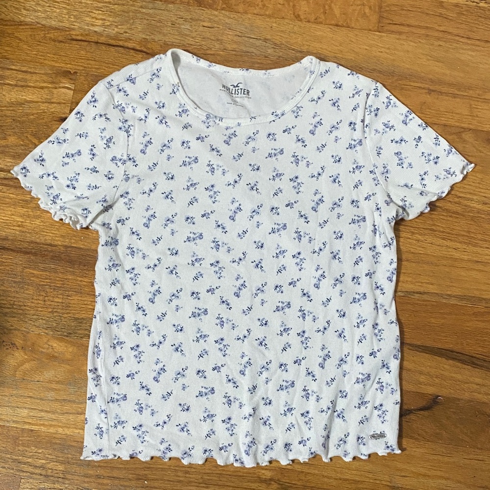 Hollister floral top